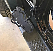 Load image into Gallery viewer, Yeti footprint foot pegs for Wrangler and Gladiator PPE Offroad