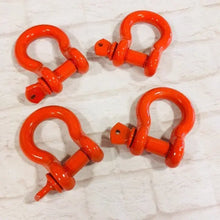 Load image into Gallery viewer, Powder coated, custom color 3/4&quot; d-ring bow shackles. PPE Offroad